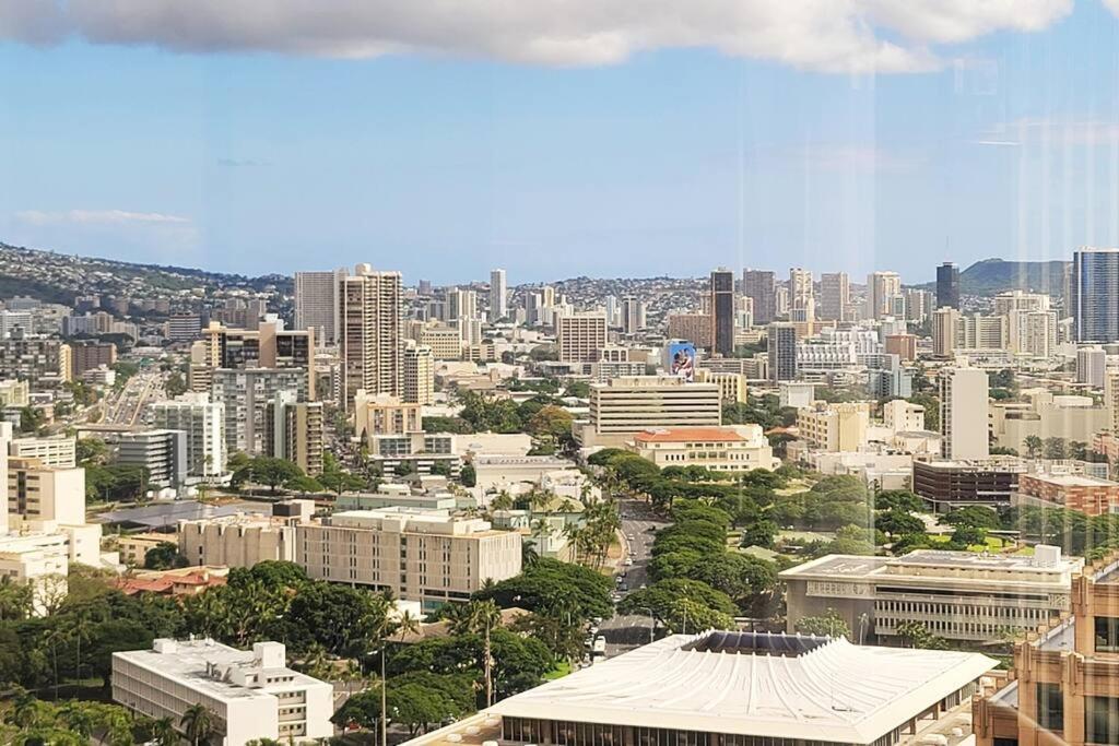 Condotel With Free Parking Wifi Central Ac Honolulu Bagian luar foto
