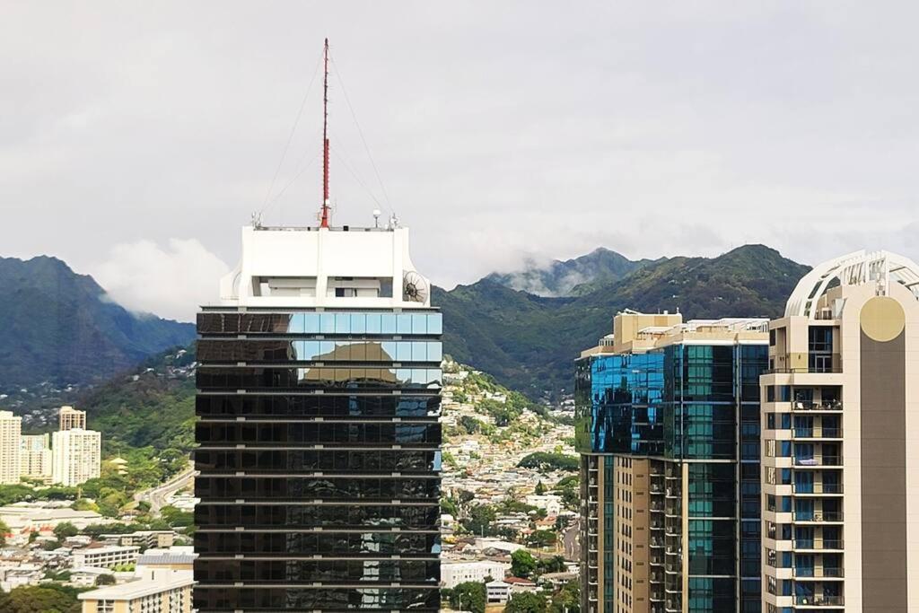 Condotel With Free Parking Wifi Central Ac Honolulu Bagian luar foto