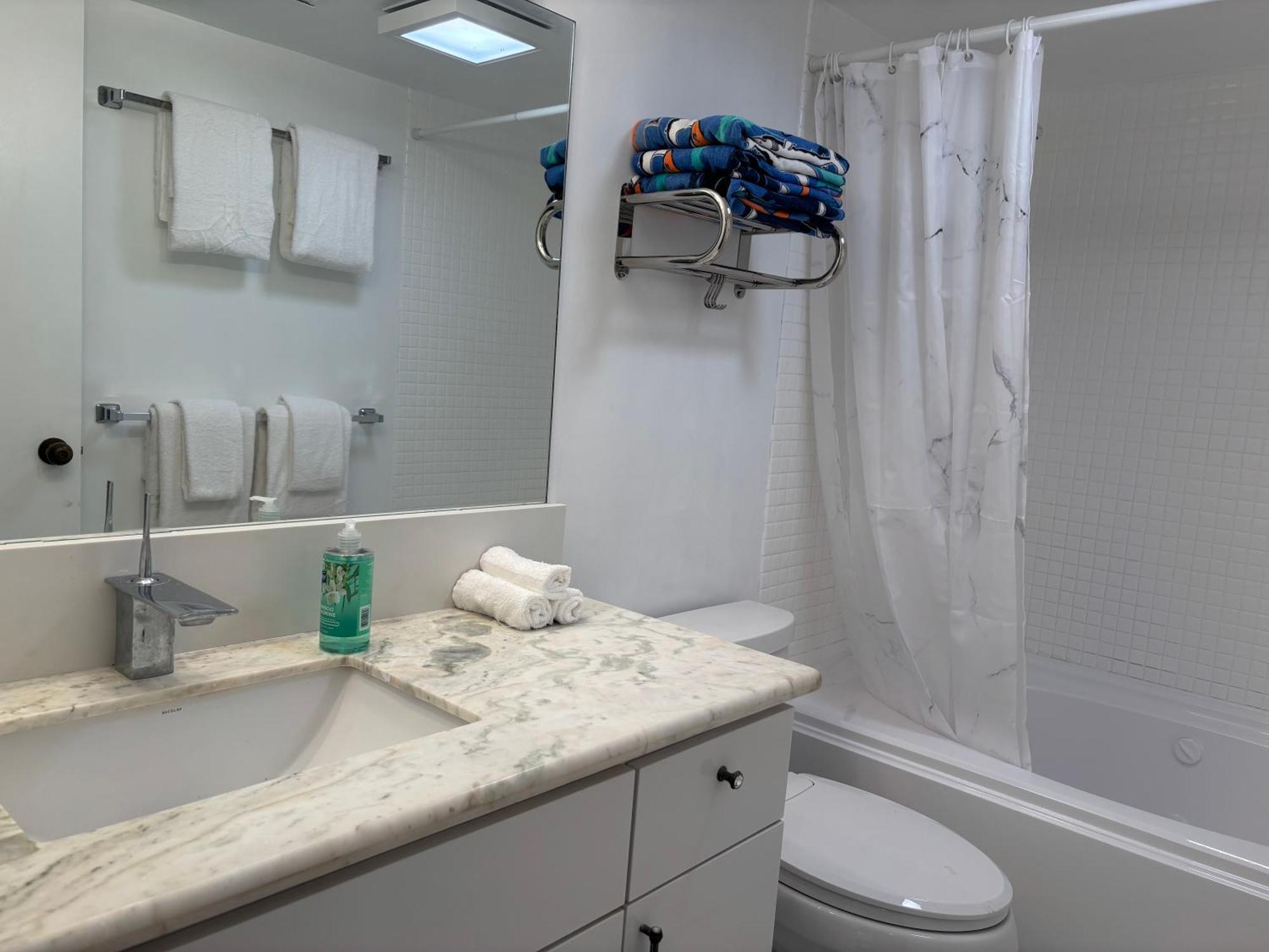 Condotel With Free Parking Wifi Central Ac Honolulu Ruang foto